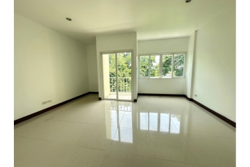 LINE_ALBUM_Interhome_250111_20